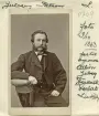 Porträtt av Ludvig Juberg. Född i Linköping kom han under ett flertal år att arrendera Odensgöl i Björsäter. År 1880 bröt han upp från lantlivet för att istället bli skjutsentreprenör och driva Linköpings Skjutsstation & Hyrkuskverk. Verksamheten drevs i förstone från Borgmästaregatan 3, senare mer välbekant från Ågatan 61. En kortare period 1892-93 var han ägare till gården Ljungby i Ekeby församling. Åter i Linköping titulerades han patron. Gift första gången från 1866 med Amalia Wilhelmina Lilja och en andra gång från 1892 med Maria Lovisa Aurora Wilhelmina Lagerfelt.
