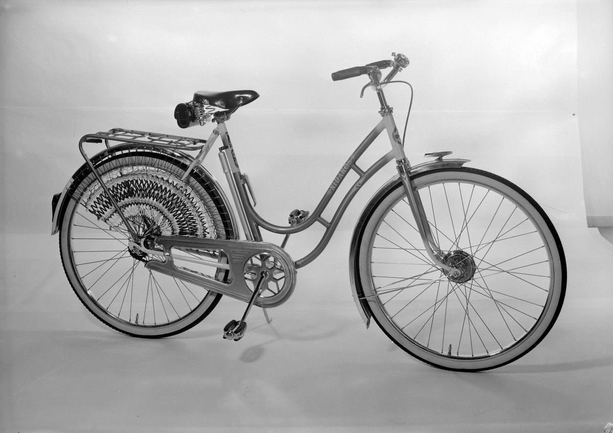 Sykkel og sykkeltilhenger fra Leftad Sport