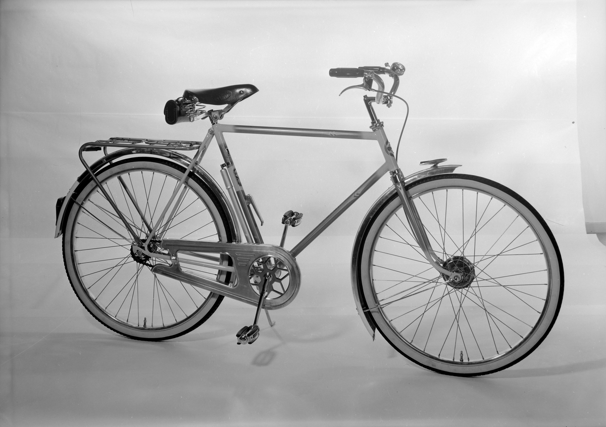 Sykkel og sykkeltilhenger fra Leftad Sport