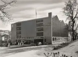 Bilhuset Ola Brun i Trondheim [Fotografi]