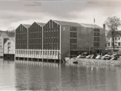 Bilhuset Ola Brun i Trondheim [Fotografi]