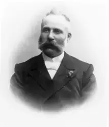 Portrett av Hans Christian Hauge (f. 1855), fra Rolvsøy, bry