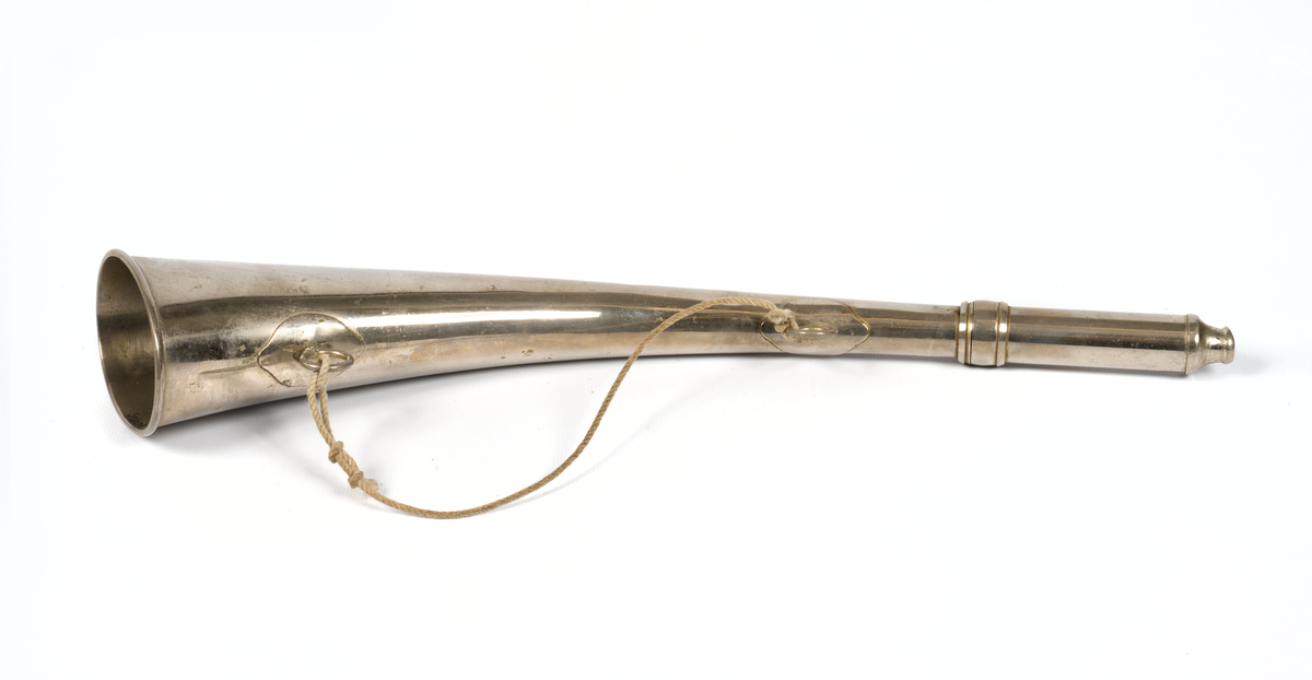 Signalhorn för signalering från fritidsbåt. Har tillhört kanoten Unda.