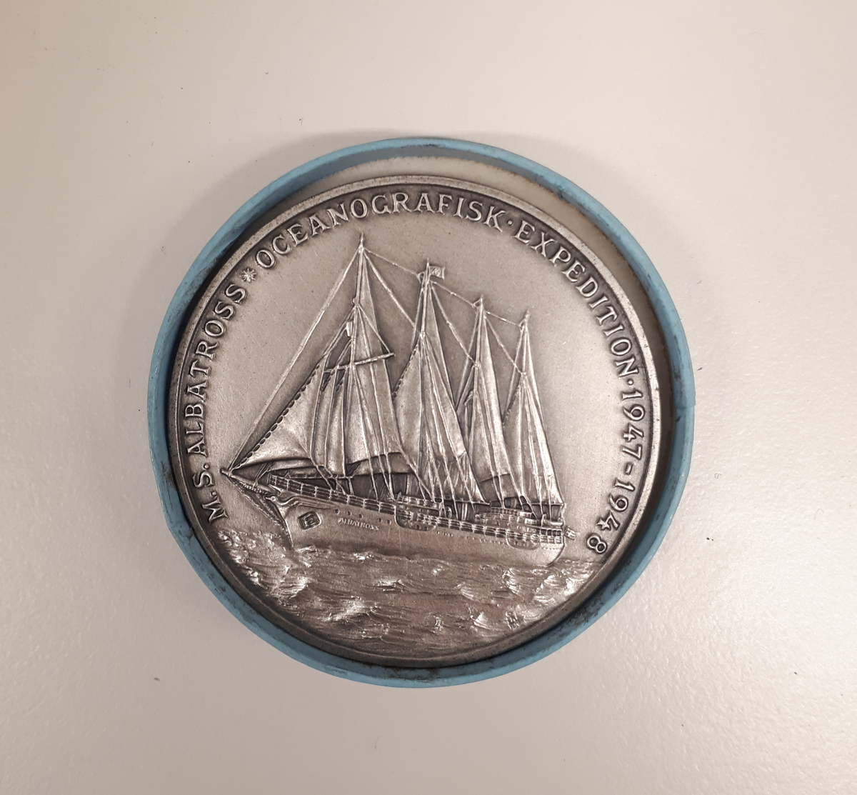 Minnesmedalj över Albatrossexpeditionen.