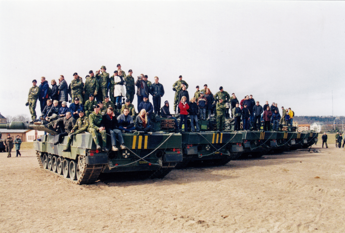 Försvarets dag i Skövde mars 2000. Strv 122.