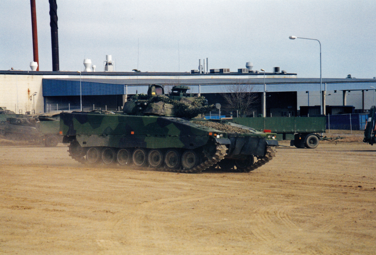 Försvarets dag i Skövde mars 2000. Strf 90.
