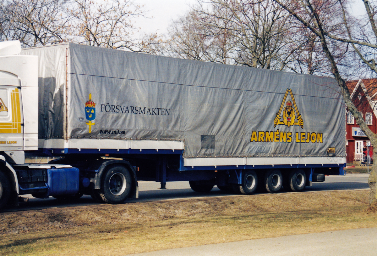 Försvarets dag i Skövde mars 2000.