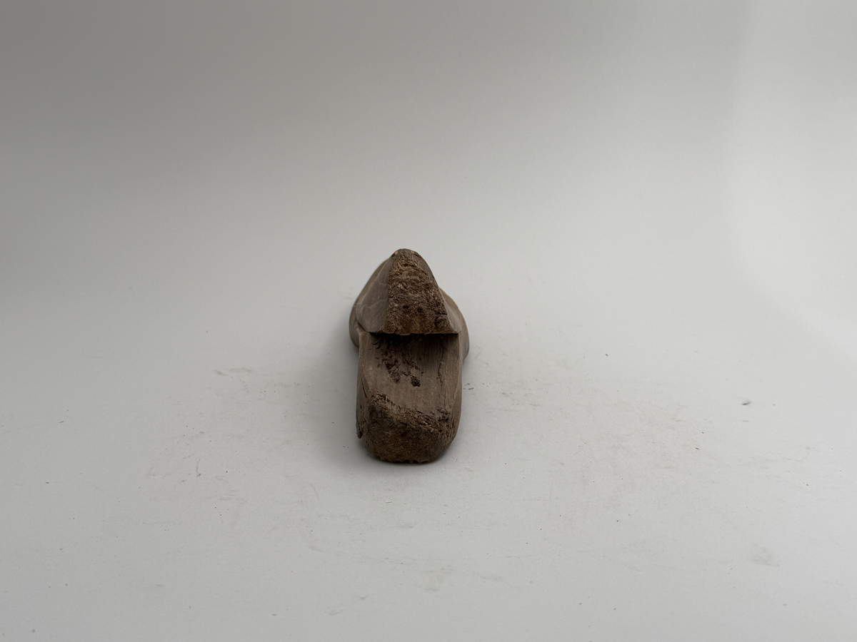 Skoläst för höger fot, av bok, lös överdel. 
 