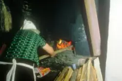 Brødbaking på Horgen vestre, Rolvsøy juni 1983 hos ekteparet