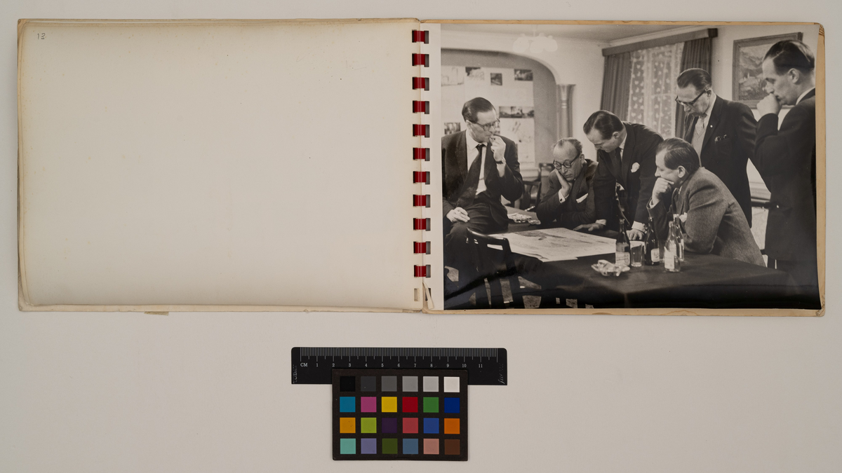 Utställningskatalog av Ralph Erskine med titeln "Bo i nordligt klimat"