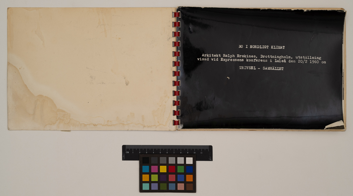 Utställningskatalog av Ralph Erskine med titeln "Bo i nordligt klimat"