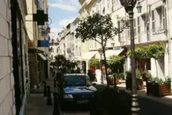 Gateparti. Antibes, Frankrike.