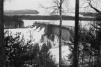 Utemontage. Krokströmmens kraftverk, dammbyggnaden.
