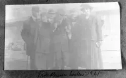 Albumbilder etter fylkesmannen Hans Julius Gabrielsen