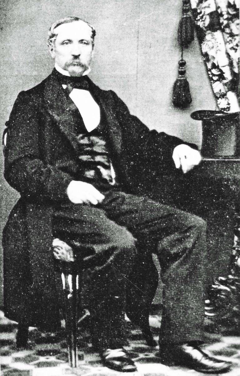 Kapten Evald August Lindencrona, Skaraborgs regemente.