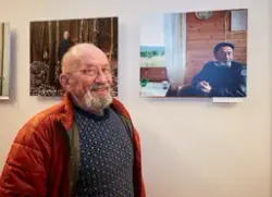 Fotoutstilling om finnmarksprosjektet i Porsanger Rådhus. Ha