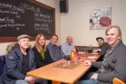 Lunsj i Lakselv før åpning av fotoutstilling i Lakselv Kommu