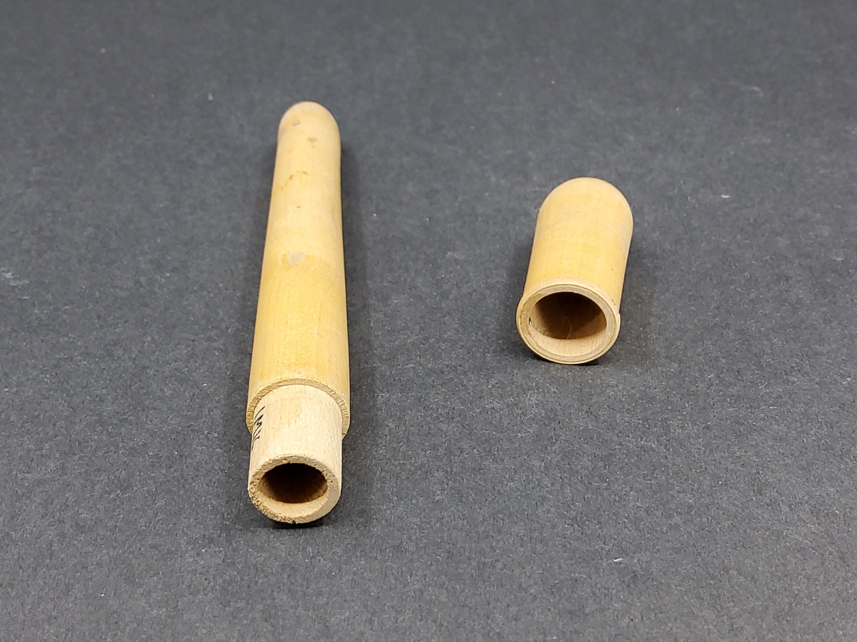 Neg.nr: 1987-01
Sakord: ETUI
Tillverkningstid: 
Material: 
Teknik: 
Mått: 
Vikt: 
Realnr: 294   Motiv.spec: ETUI