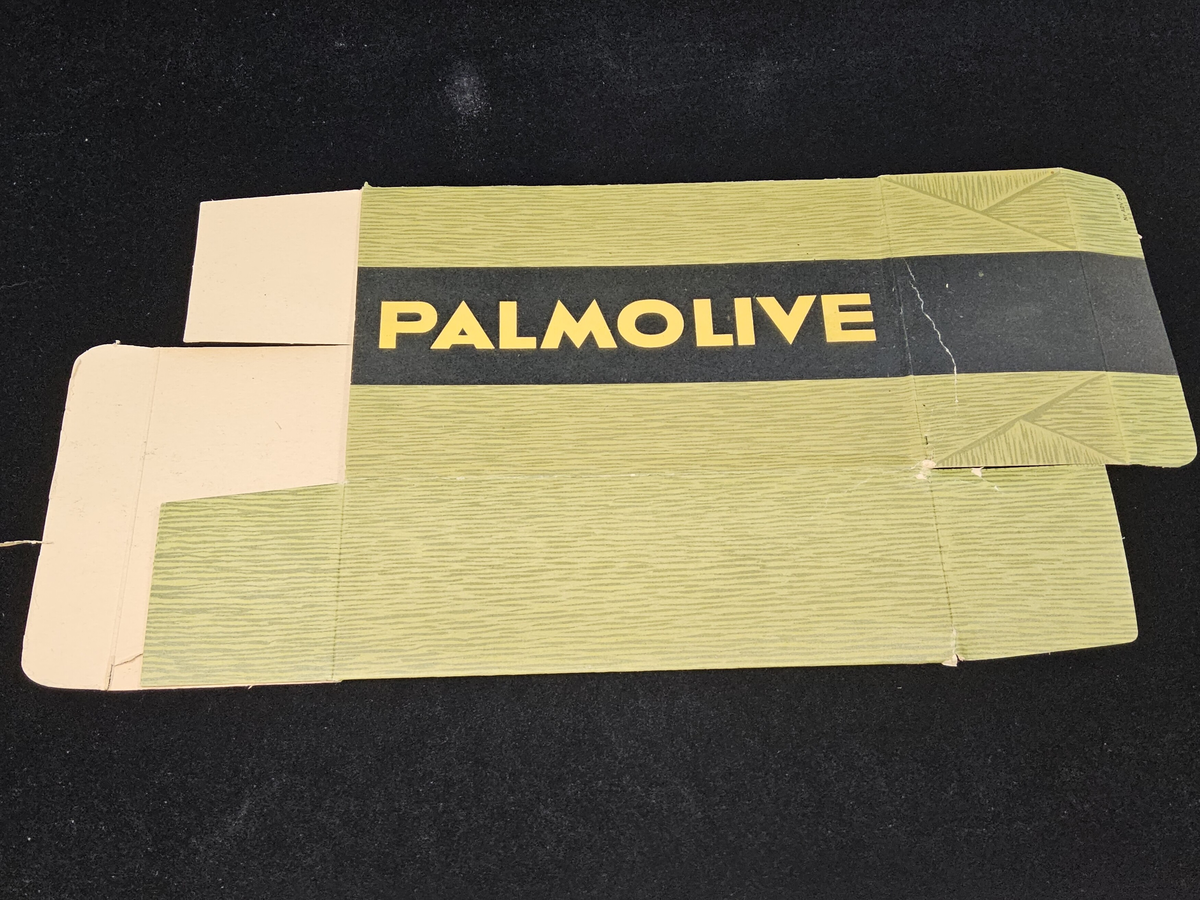 Reklamskylt  av papp. Palmolive.