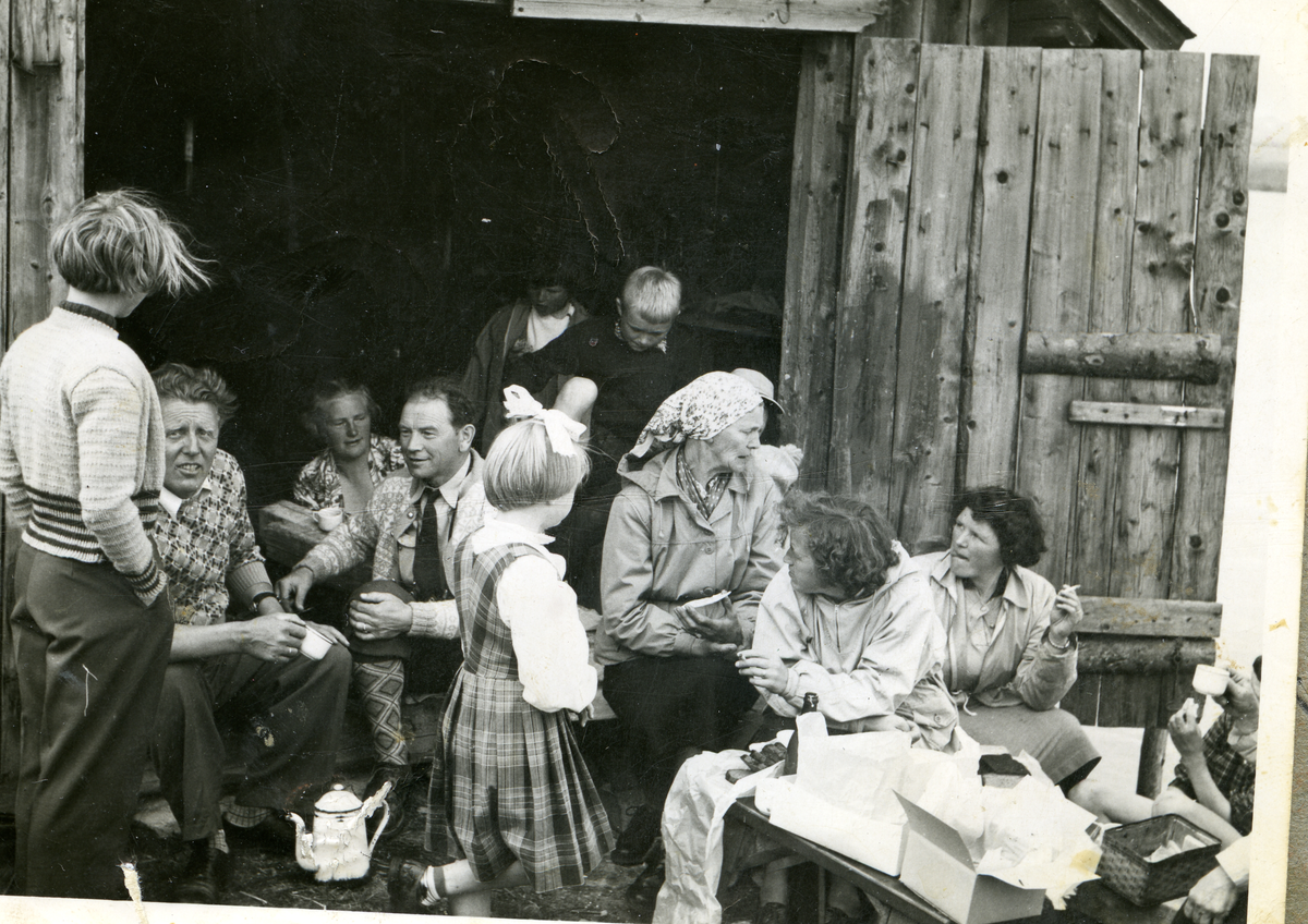 Utflukt til Fullsend ein gong omkring 1960.