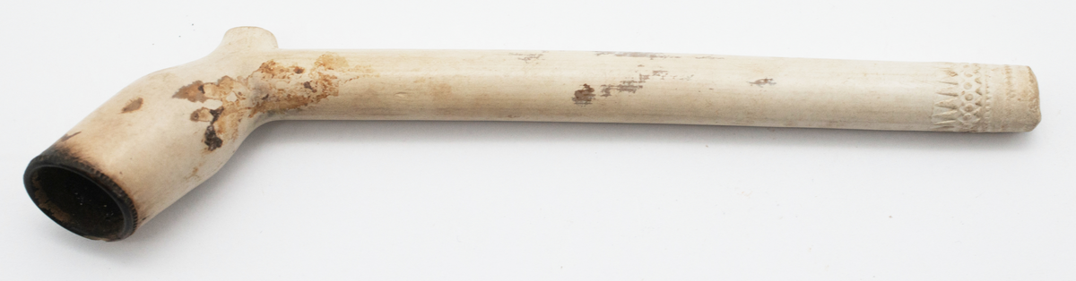 Arkeologisk förundersökning och slutundersökning. Totalt 5455 fyndposter. Vissa poster har gallrats i samband med flytten våren 2020, några har tidigare lämnats för konservering.

Förundersökningen har 48 poster, med flera föremål under samma nummer. Fynden består till övervägande del av keramik av olika typer, ben och järnföremål. Även tegel, slagg, glas, kakel, kritpipor och ett troligt bronsföremål hittades.

Slutundersökningen har 5407 poster.