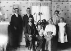 Familjen Jonsson i Vålsjö, Järvsö socken: Här är Albin, johan, Katarina, Maria, Jonas och Krista Jonsson samt Axel Skalberg.