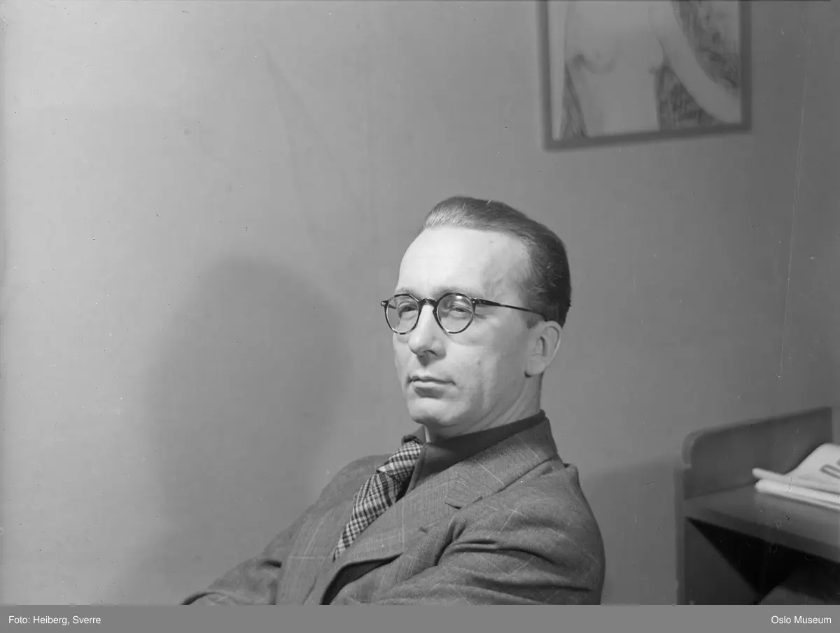 Portrett av forfatter Aksel Sandemose