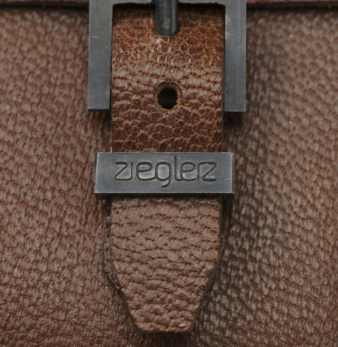 The Human Condition 3 - Tools [Lisseslips]