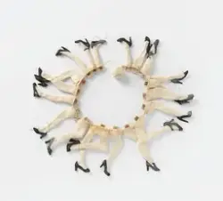 Dismorfisk dans [Halskjede]