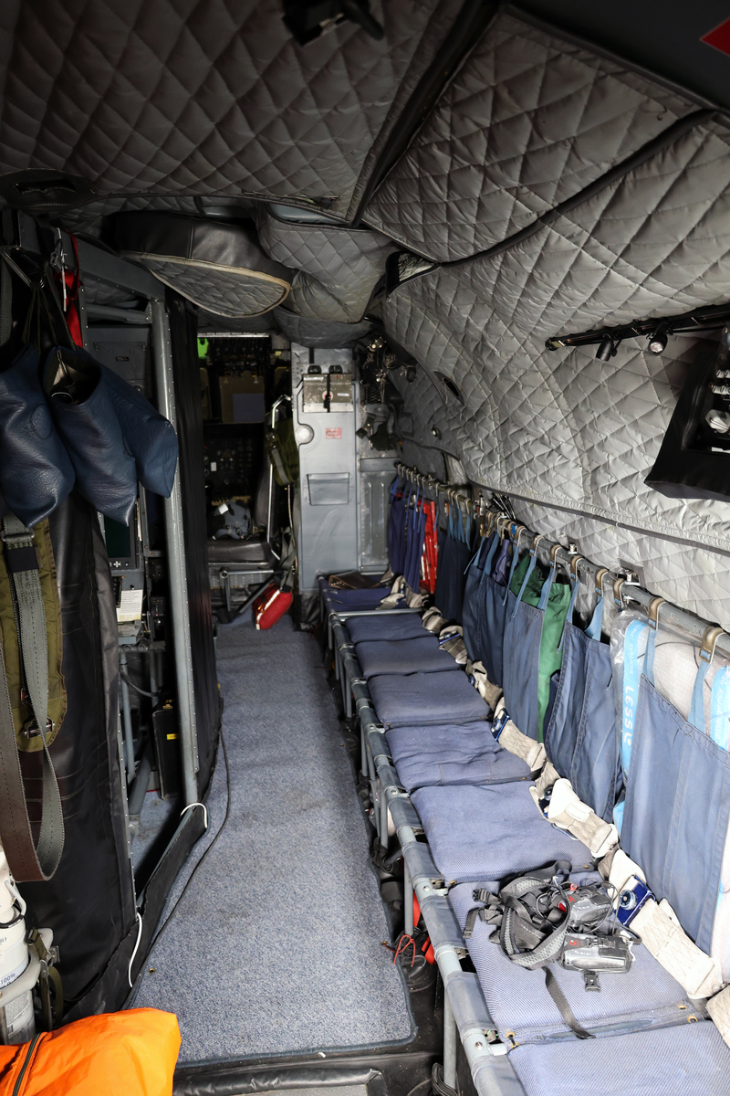 Westland Sea King Mk.43 er et to-motors helikopter brukt i Norge som redningshelikopter. Westland Sea King Mk.43 drives av to Rolls-Royce Gnome turboshaftmotorer, hver med en ytelse på 1660 hestekrefter. Helikopteret har redningsheis, og kan medføre opptil seks bårer. For søk er helikopteret utstyrt med to radarer, radiopeileutstyr og infrarødt kamera.
Westland Sea King er en lisensprodusert helikopterversjon av den amerikanske helikoptertypen Sikorsky SH-3D Sea King (S-61D).

På et vanlig oppdrag består besetningen av Fartøysjef,
 Andreflyger,
Systemoperatør/Navigatør,
Maskinist Redningsmann,
Anestesilege.
