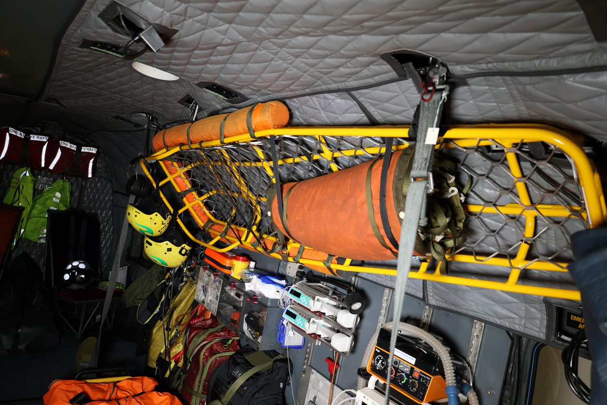 Westland Sea King Mk.43 er et to-motors helikopter brukt i Norge som redningshelikopter. Westland Sea King Mk.43 drives av to Rolls-Royce Gnome turboshaftmotorer, hver med en ytelse på 1660 hestekrefter. Helikopteret har redningsheis, og kan medføre opptil seks bårer. For søk er helikopteret utstyrt med to radarer, radiopeileutstyr og infrarødt kamera.
Westland Sea King er en lisensprodusert helikopterversjon av den amerikanske helikoptertypen Sikorsky SH-3D Sea King (S-61D).

På et vanlig oppdrag består besetningen av Fartøysjef,
 Andreflyger,
Systemoperatør/Navigatør,
Maskinist Redningsmann,
Anestesilege.
