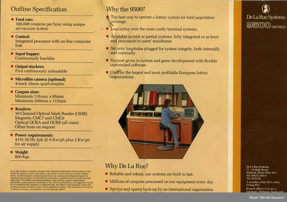 Inkluderer løst panel og to løse skjørt samt noen løse deler.