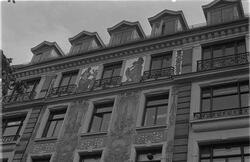 Forretningsgård, fasademaleri