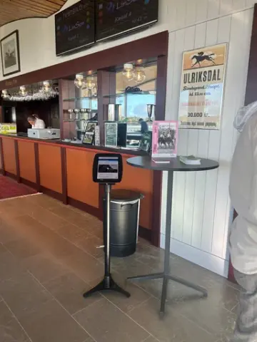 Pop up med Täby stories på Bro park