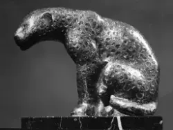 Sittende panter [Skulptur]