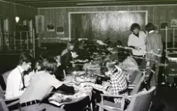 Juleforberedelser i kvinneforeningen.