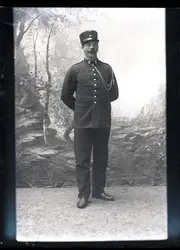 En soldat (2-tall på krage).