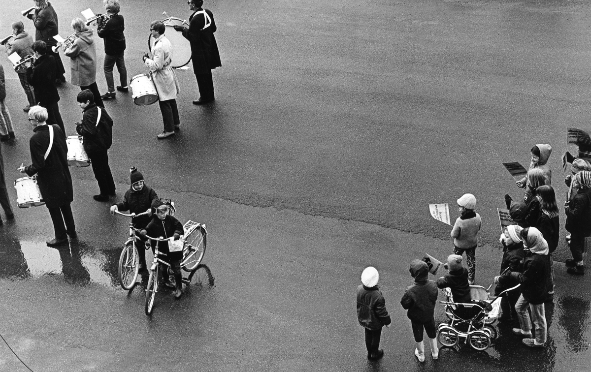 1:a maj i Hallstavik. Socialdemokratisk demonstration.