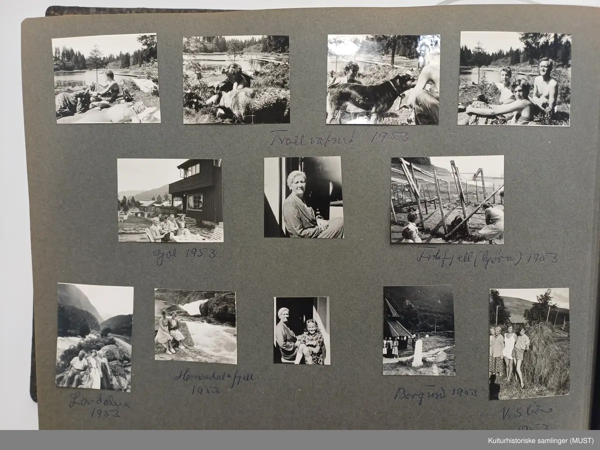 Album med familiebilder