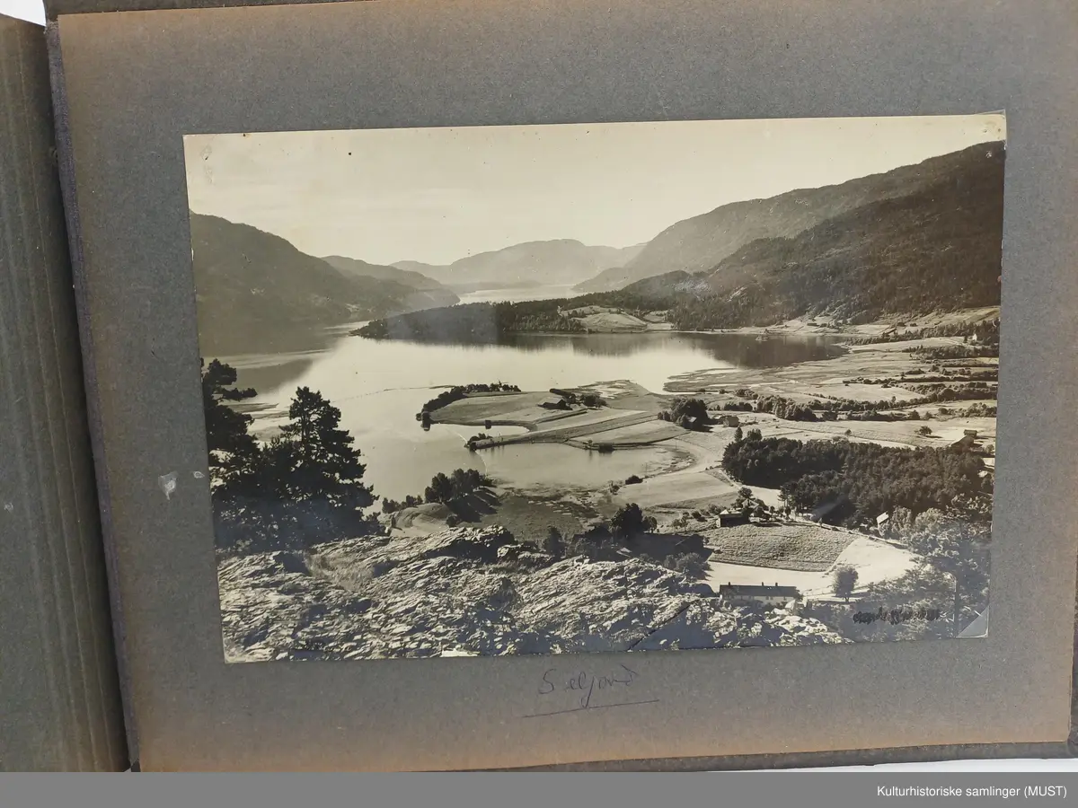 Album med familiebilder