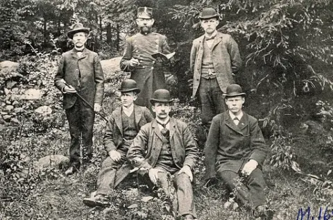 Vykort, Templet nr 847. Per Wieselgren i Mölndal byggnadskommiterande. Bildades troligen 1888.  J.F. Johansson, Emmanuel Larsson, Johan Gunnarsson, Gustaf Sävlund, A.E. Lilja och Aron Lantz