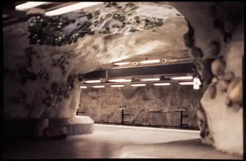 Näckrosens tunnelbanestation år 1977