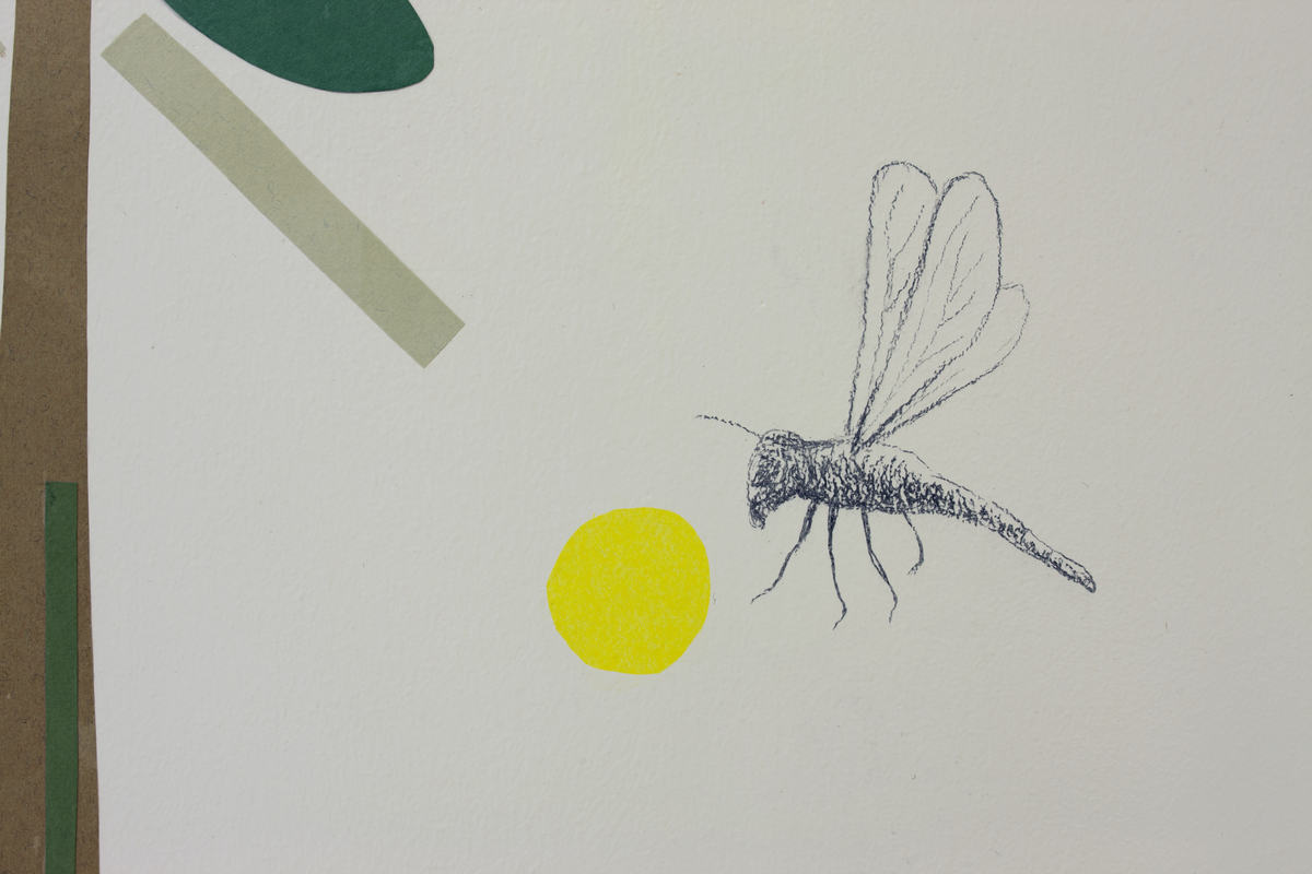 Trær, fugler, insekt, kronhjort og måne.