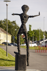 Den nysgjerrige [Skulptur]