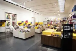 Butiken i Sverigesalen, från 2012.