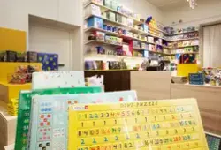 Butiken i Sverigesalen, från 2012.