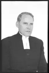 Ateljé Mira. Beställare: Kyrkoherde David Nöjd, Frändefors p