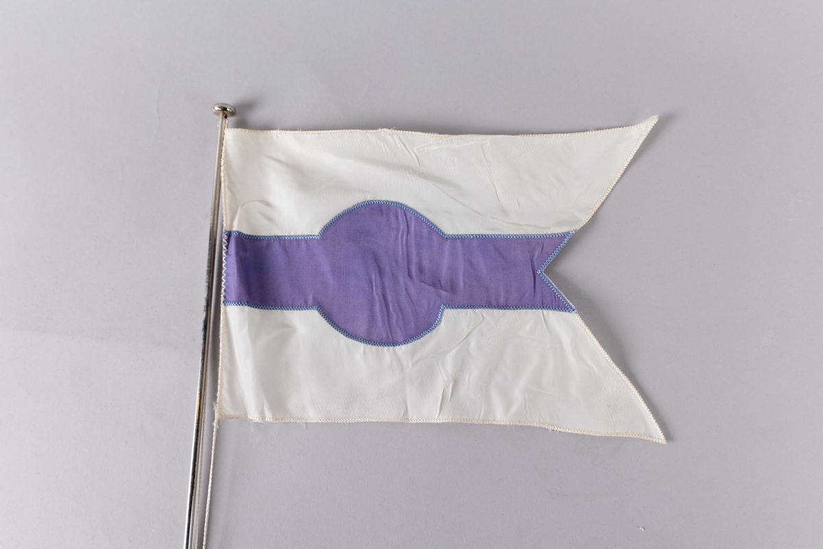 Motiv av skorsteinsmerke til rederiet Einar Rasmussen med bokstaven R