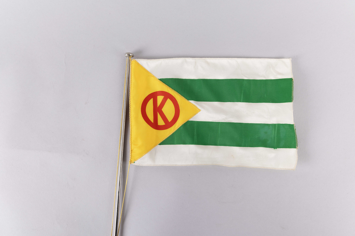 Motiv av skorsteinsmerke til rederiet Kornelius Olsen med bokstaven K. O.