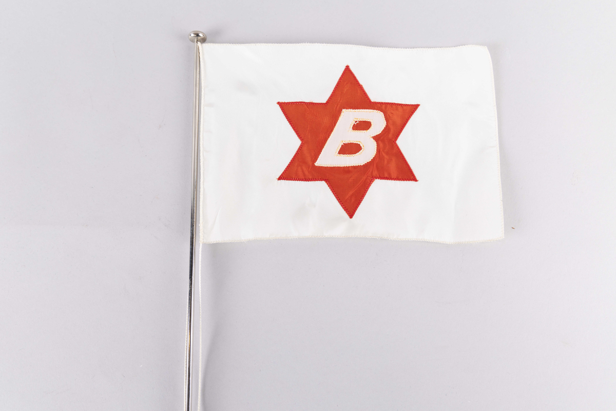 Motiv av skorsteinsmerke til rederiet Hjalmar Bjørge med bokstaven B